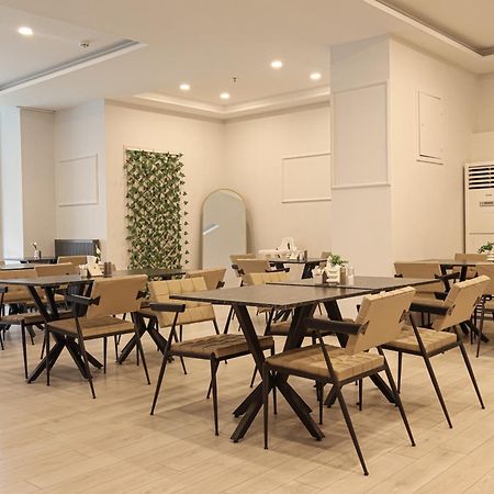 Home Plus Hotel Istanbul Exterior foto